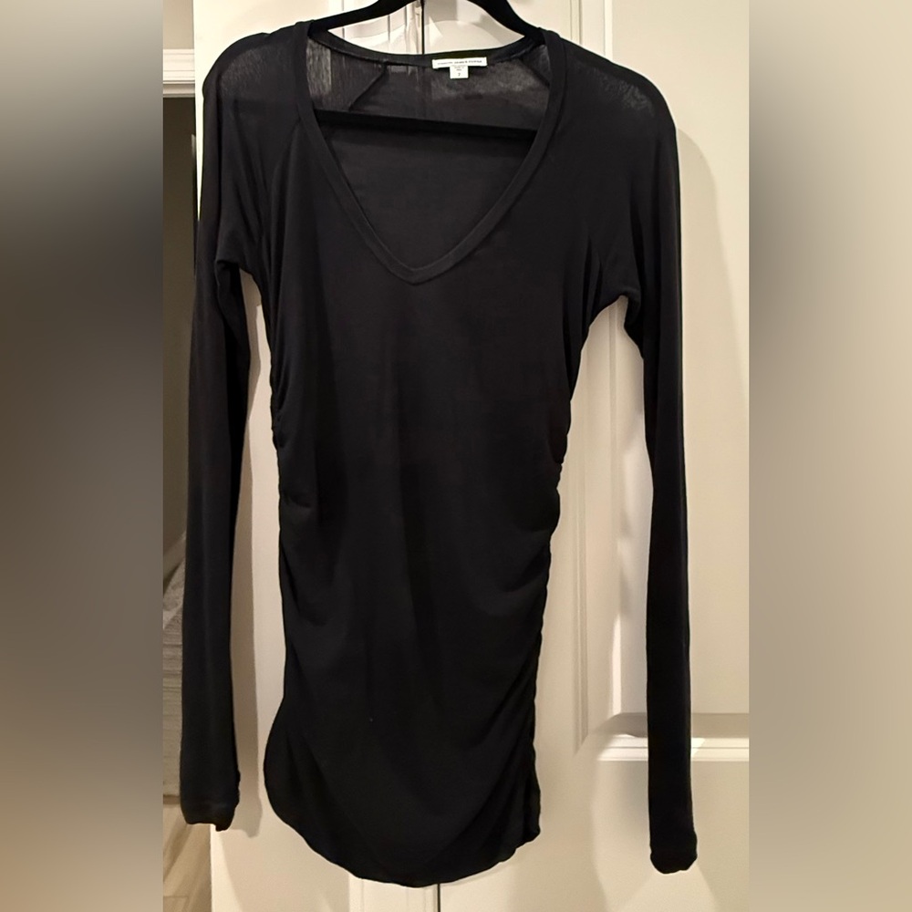 JAMES PERSE Black V-Neck Fitted Top With Ruched Sides - Size 2